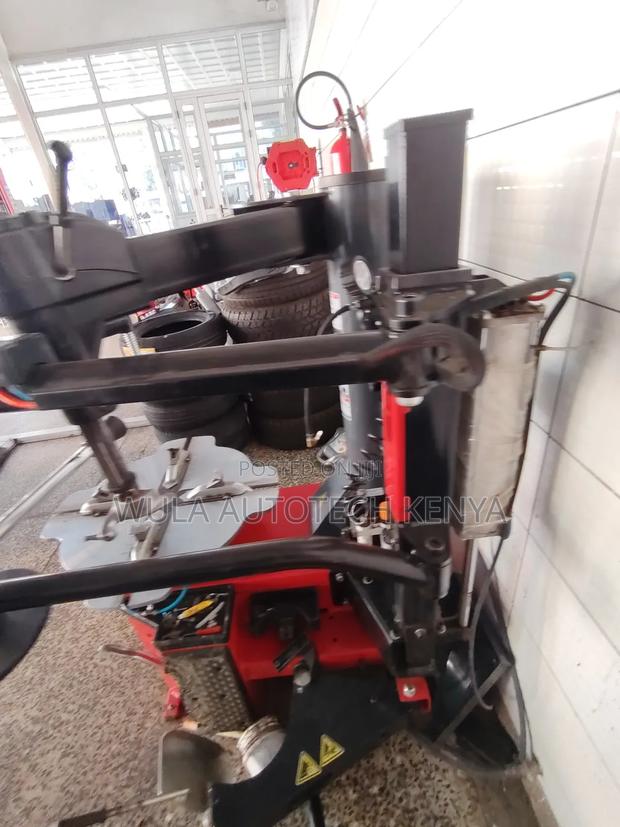 Adujastable Mounting Head Tyre Changer STC-768r Machine Sunshine Italy