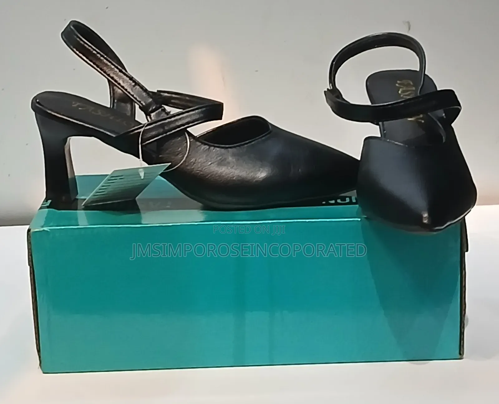 Pointed Toe Slingback Heel