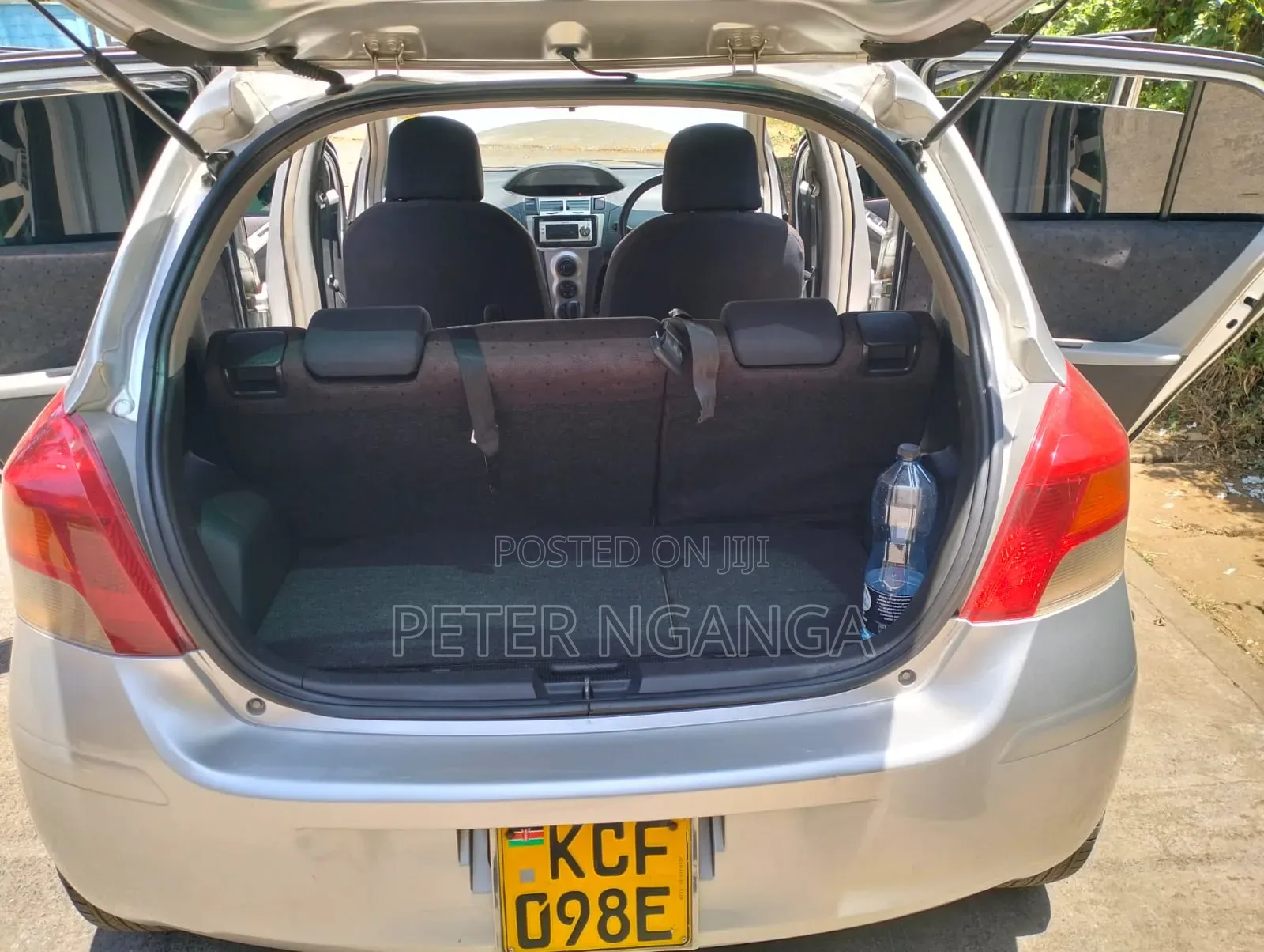 Toyota Vitz 2008 Silver
