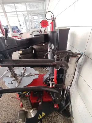 Rim Protection Design Heavy Duty Tyre Changer STC-768r Machine