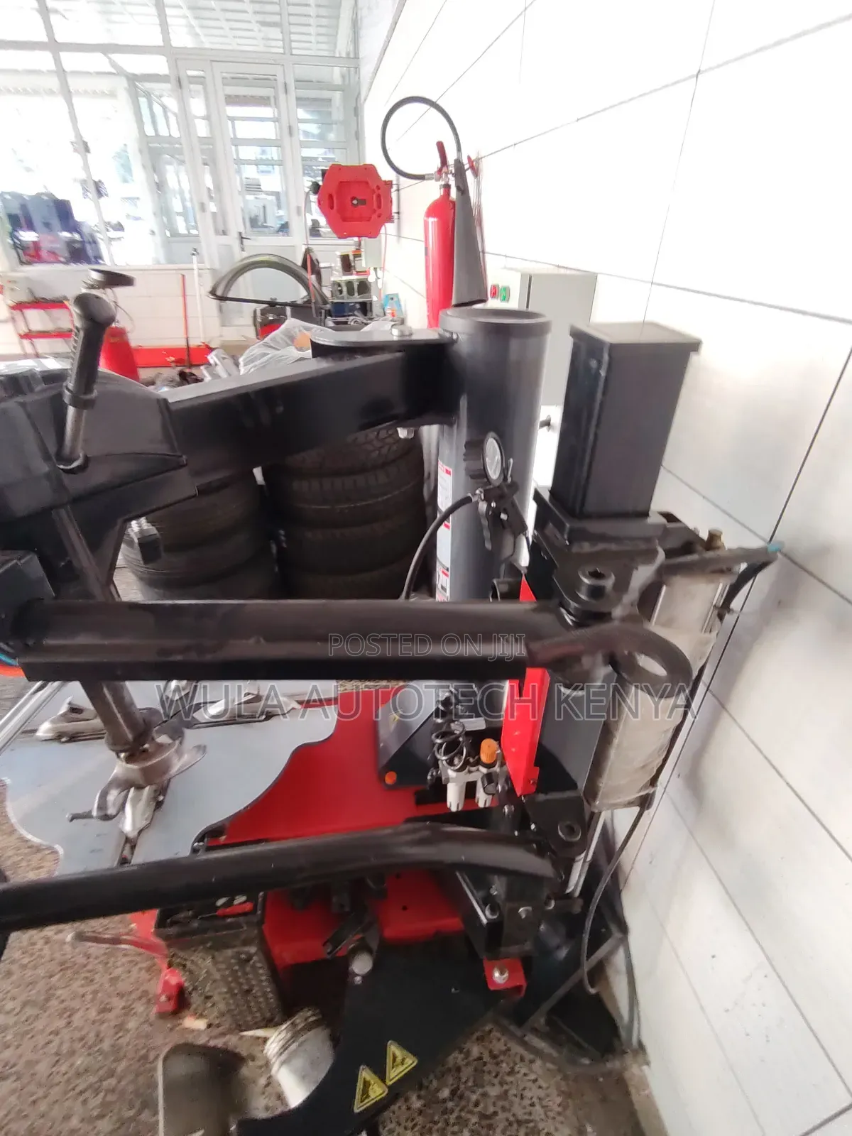 Rim Protection Design Heavy Duty Tyre Changer STC-768r Machine
