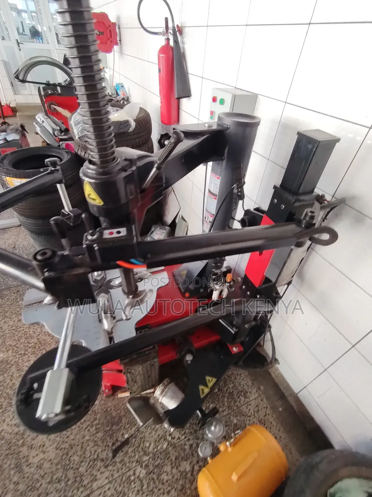 Rim Protection Design Heavy Duty Tyre Changer STC-768r Machine
