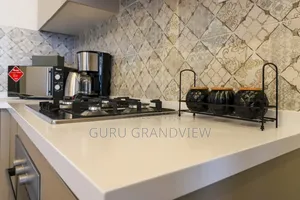 Westlands 1 Bedroom Airbnb With Pool