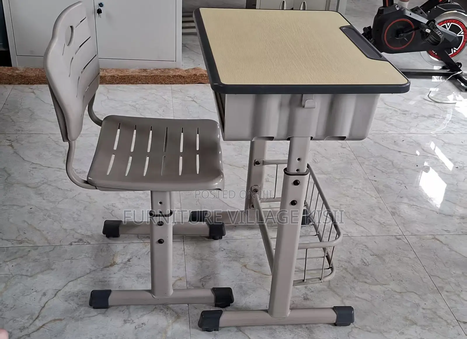 School Furniture; Adjustable Kids Learning Desk