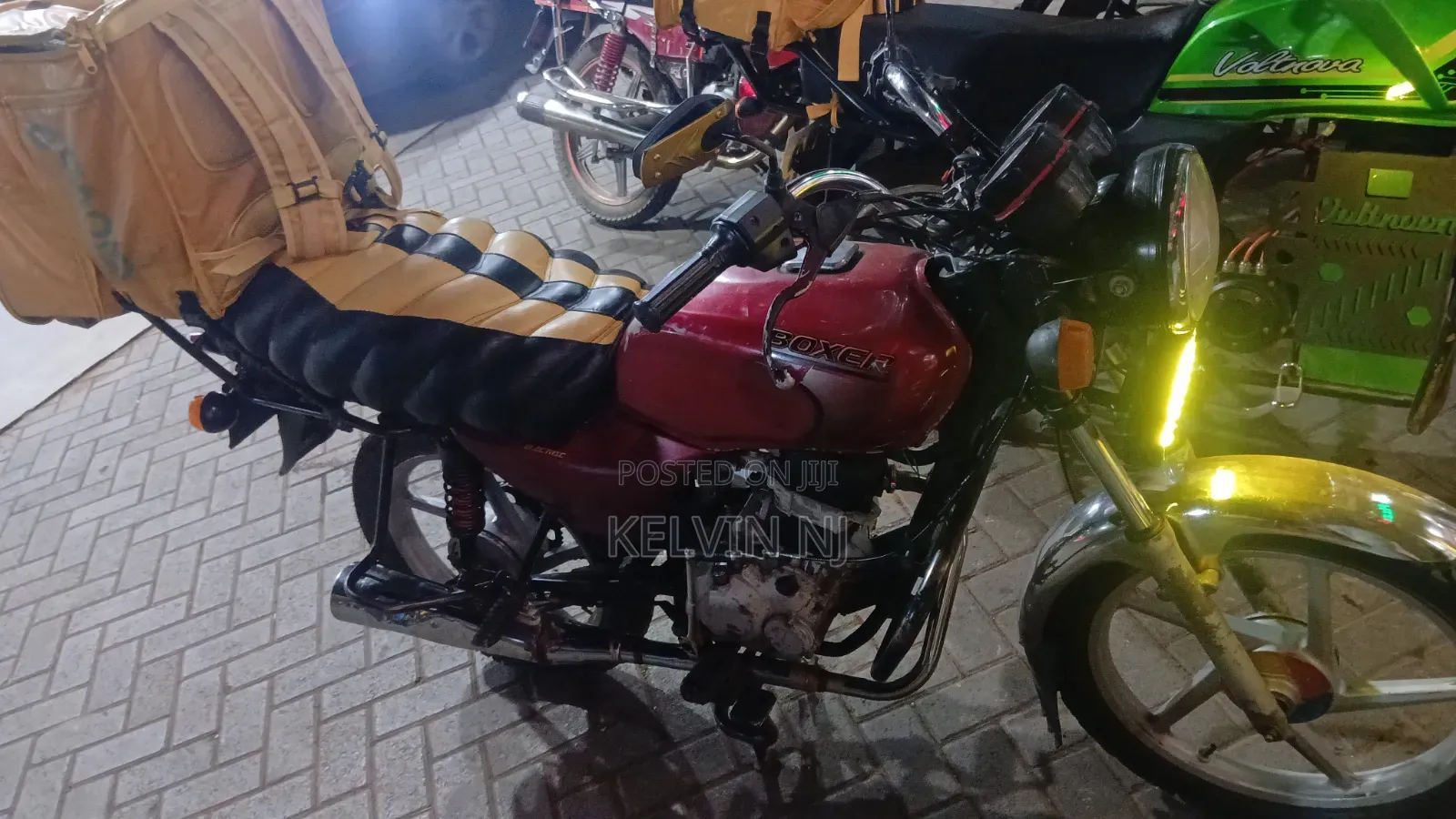 Bajaj Boxer 100 2023 Red