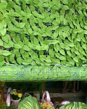 Artificial Green Leaf Barrier for Balcony Fence and Garden Screening