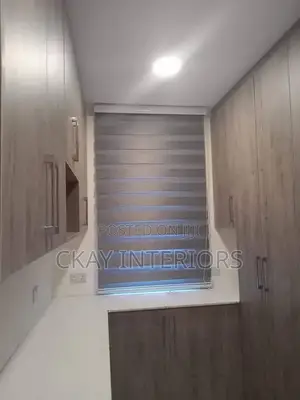 Horizontal Blinds Available in Stylish Designs.