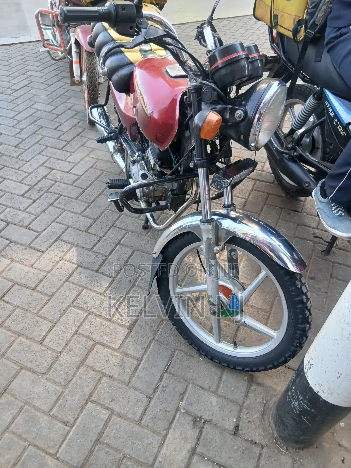 Bajaj Boxer 100 2023 Red