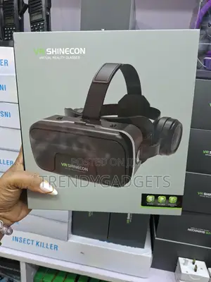 VR Shinecon 3D Virtual Reality Goggles With Hi-Fi Stereo Headphones