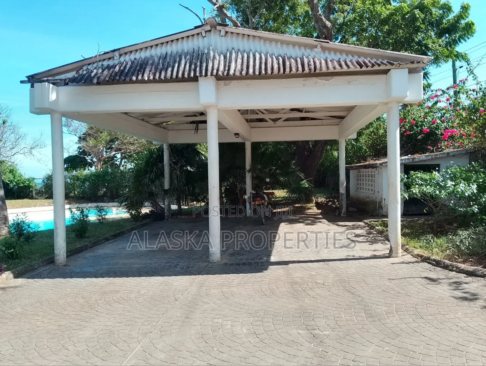 3bdrm Bungalow in Green Wood Estate, Nyali Mkomani for rent