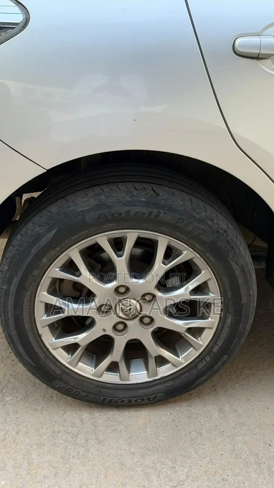 Toyota Blade 2009 Silver