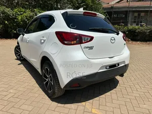 Mazda Demio 2018 White