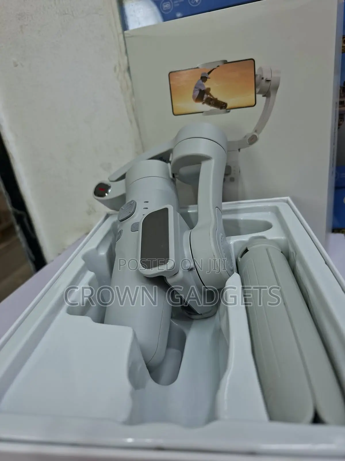 M1 3-Axis Smartphone Gimbal Stabilizer With Mini Tripod