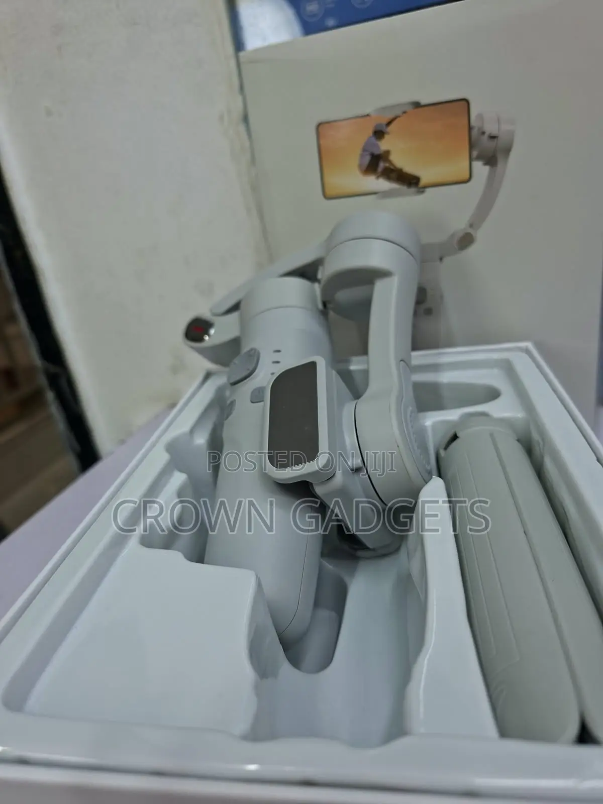 M1 3-Axis Smartphone Gimbal Stabilizer With Mini Tripod