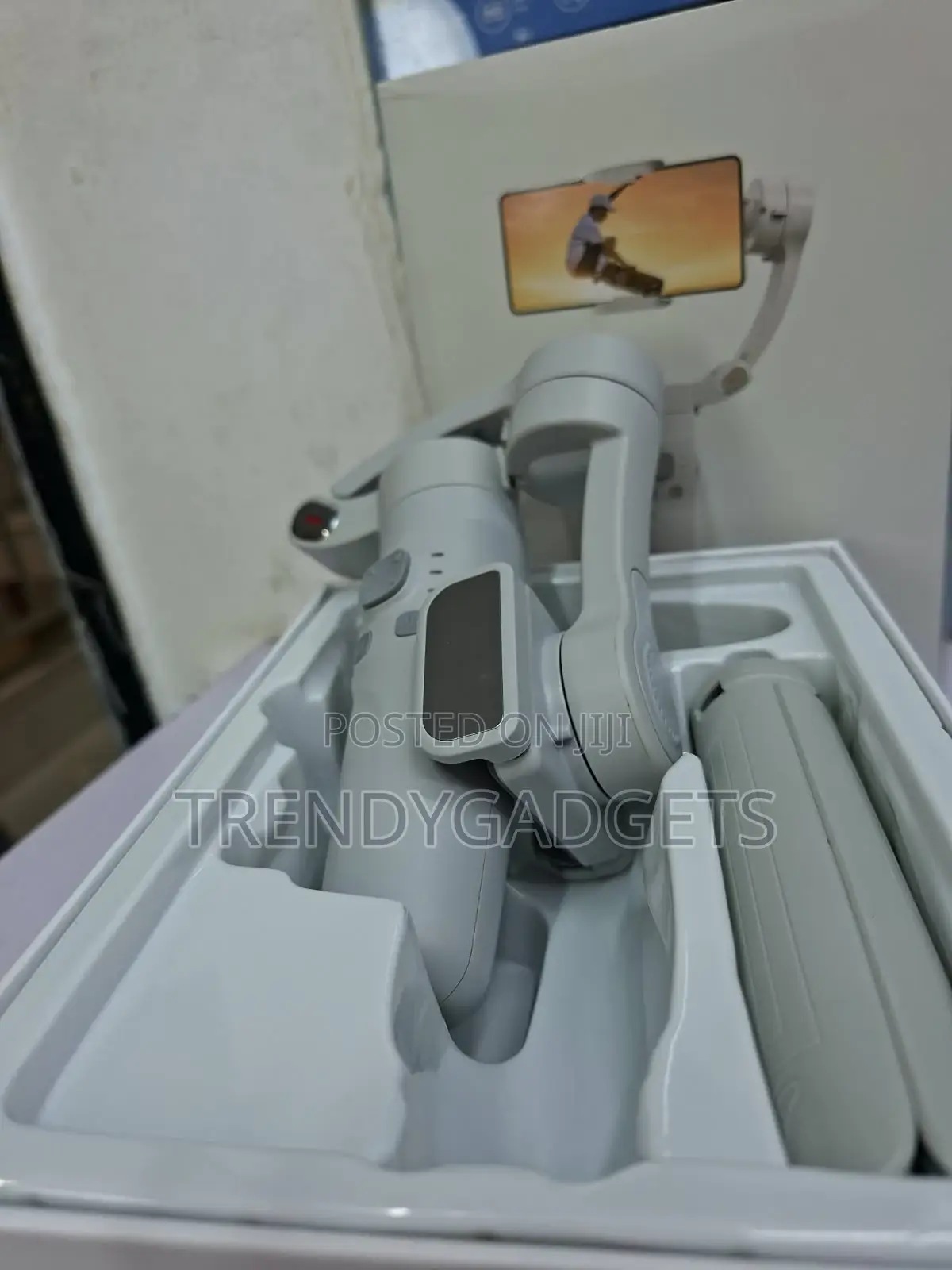 M1 3-Axis Smartphone Gimbal Stabilizer With Mini Tripod