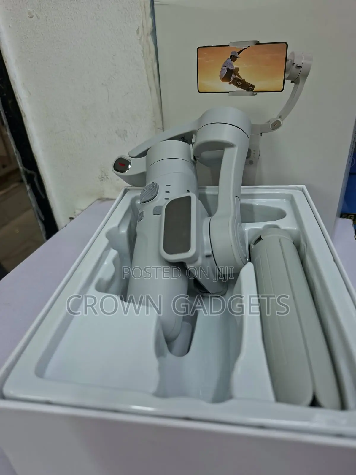 M1 Merak One 3-Axis Phone Gimbal Stabilizer for Vlogging