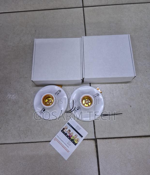 Wireless Smart Camera Light Socket Holder Security Monitor - main view