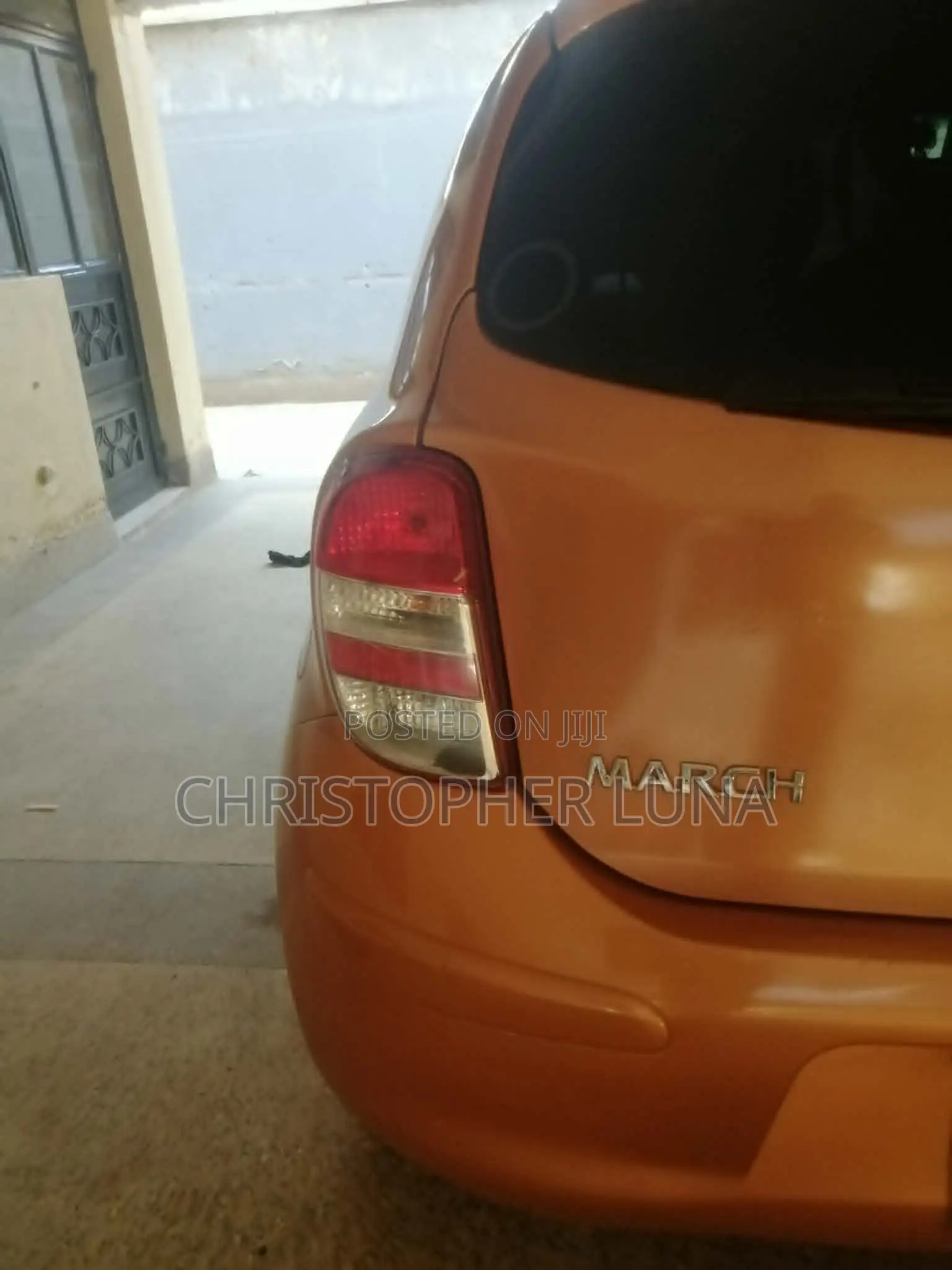 Nissan March 1.2 AWD 2013 Orange