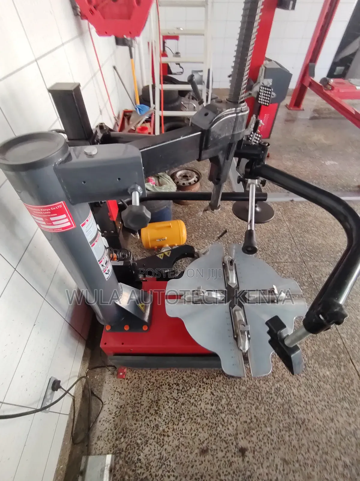 Efficient Tyre Mounting Heavy Duty Tyre Changer STC-768r Sunshine Wula