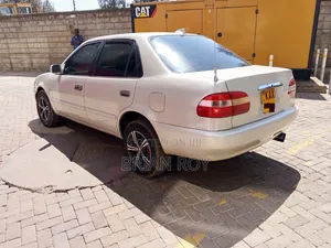 Toyota Corolla 2000 Silver