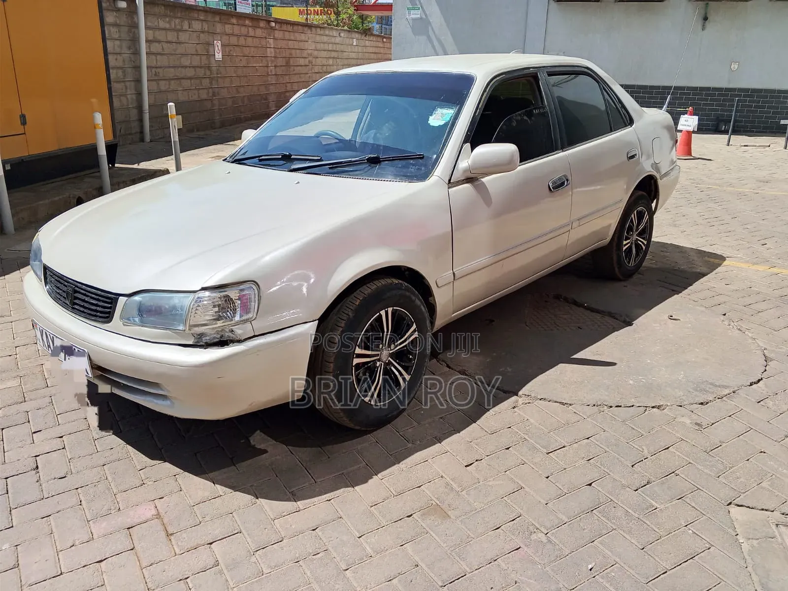 Toyota Corolla 2000 Silver