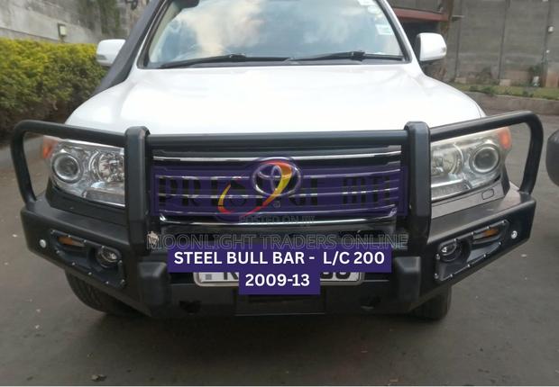 Steel Bull Bar – Land Cruiser 200 Series V8 (2009–2013)