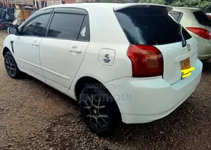 Toyota Corolla RunX 2004 White