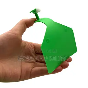Flexible Plastic Z-Tag for Bulls - Plain