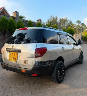 Nissan Advan 2009 Silver