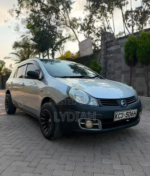 Nissan Advan 2009 Silver
