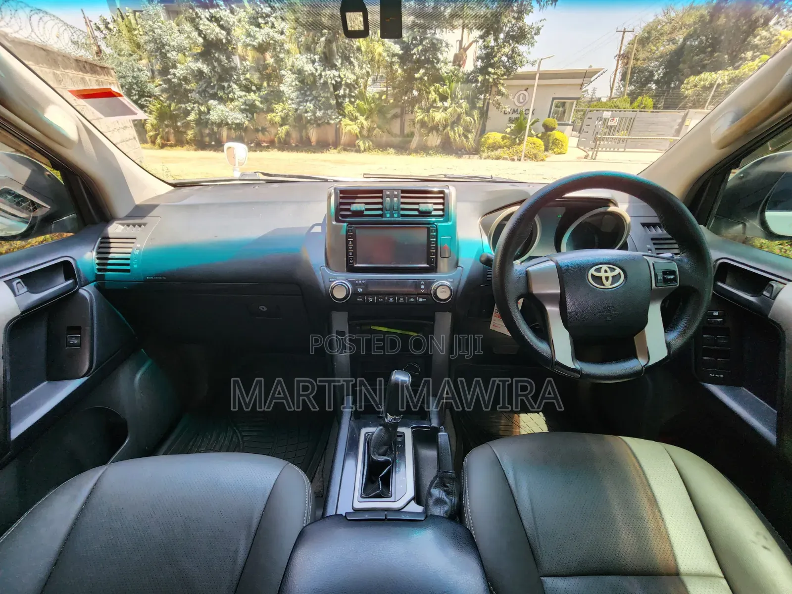 Toyota Land Cruiser Prado 2010 White