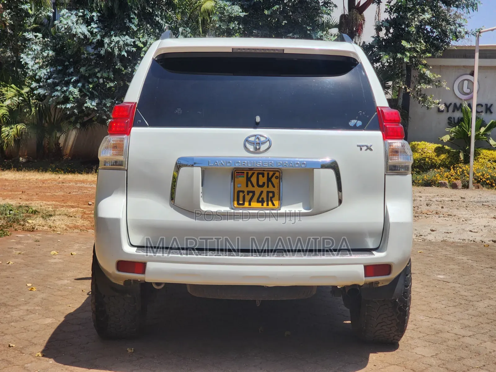 Toyota Land Cruiser Prado 2010 White
