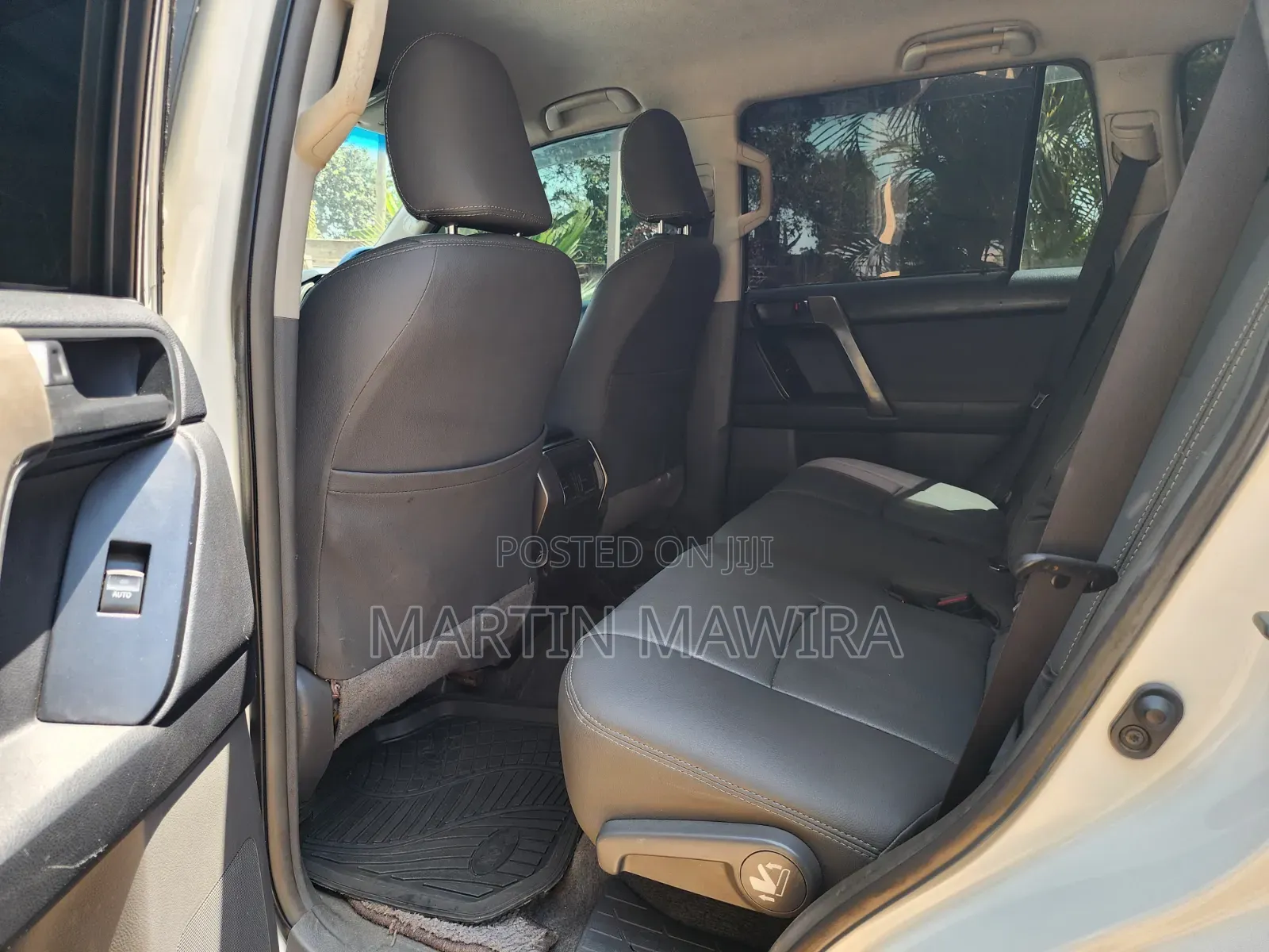 Toyota Land Cruiser Prado 2010 White