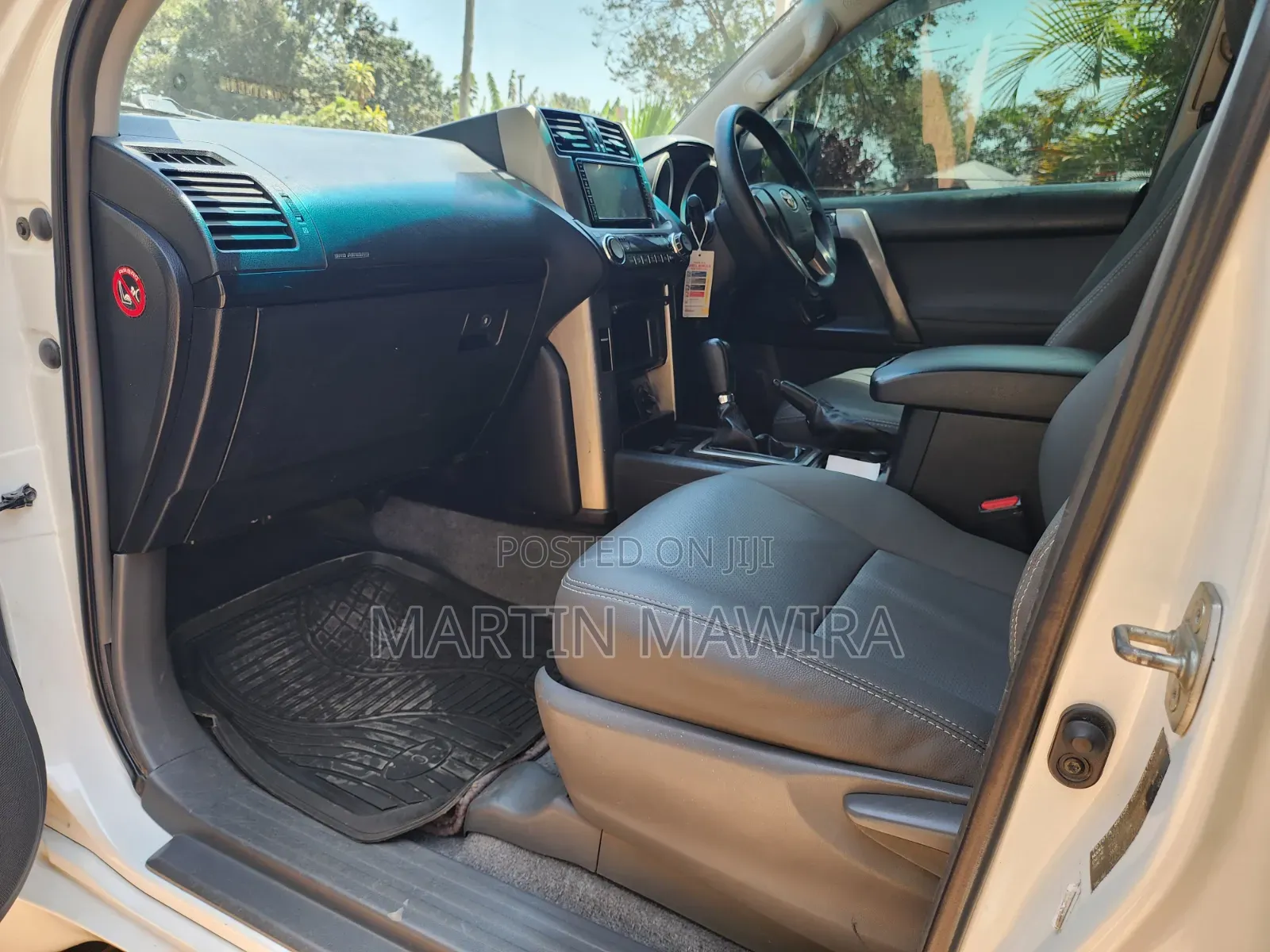 Toyota Land Cruiser Prado 2010 White