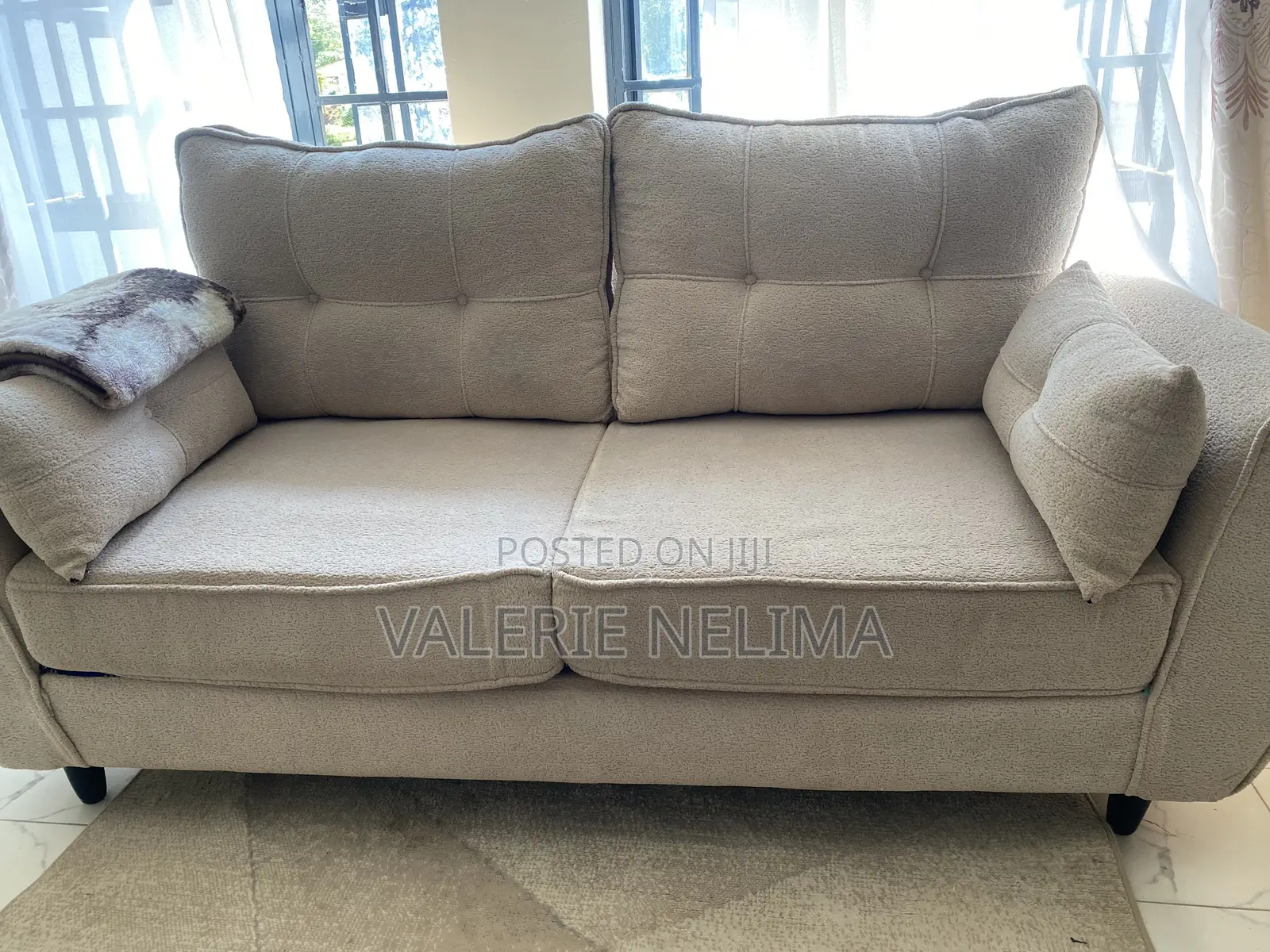 5seater Butterfly Sofa Set/Couch With Spring Cushions