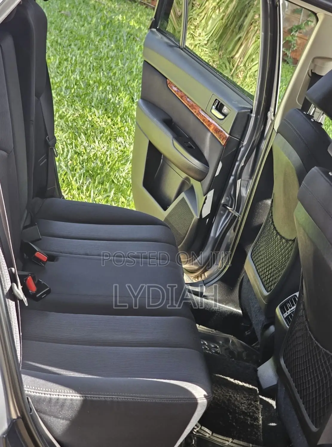 Subaru Legacy 2011 Silver