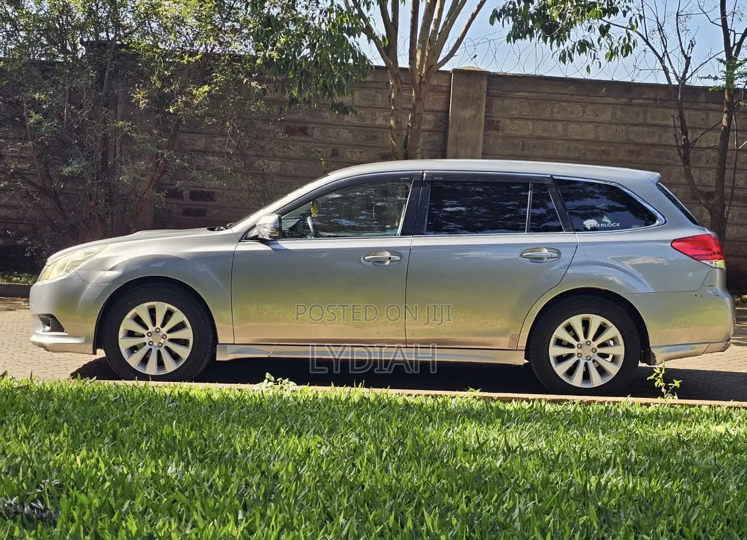 Subaru Legacy 2011 Silver