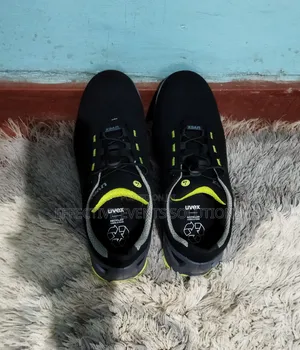 UVEX Safety Boots