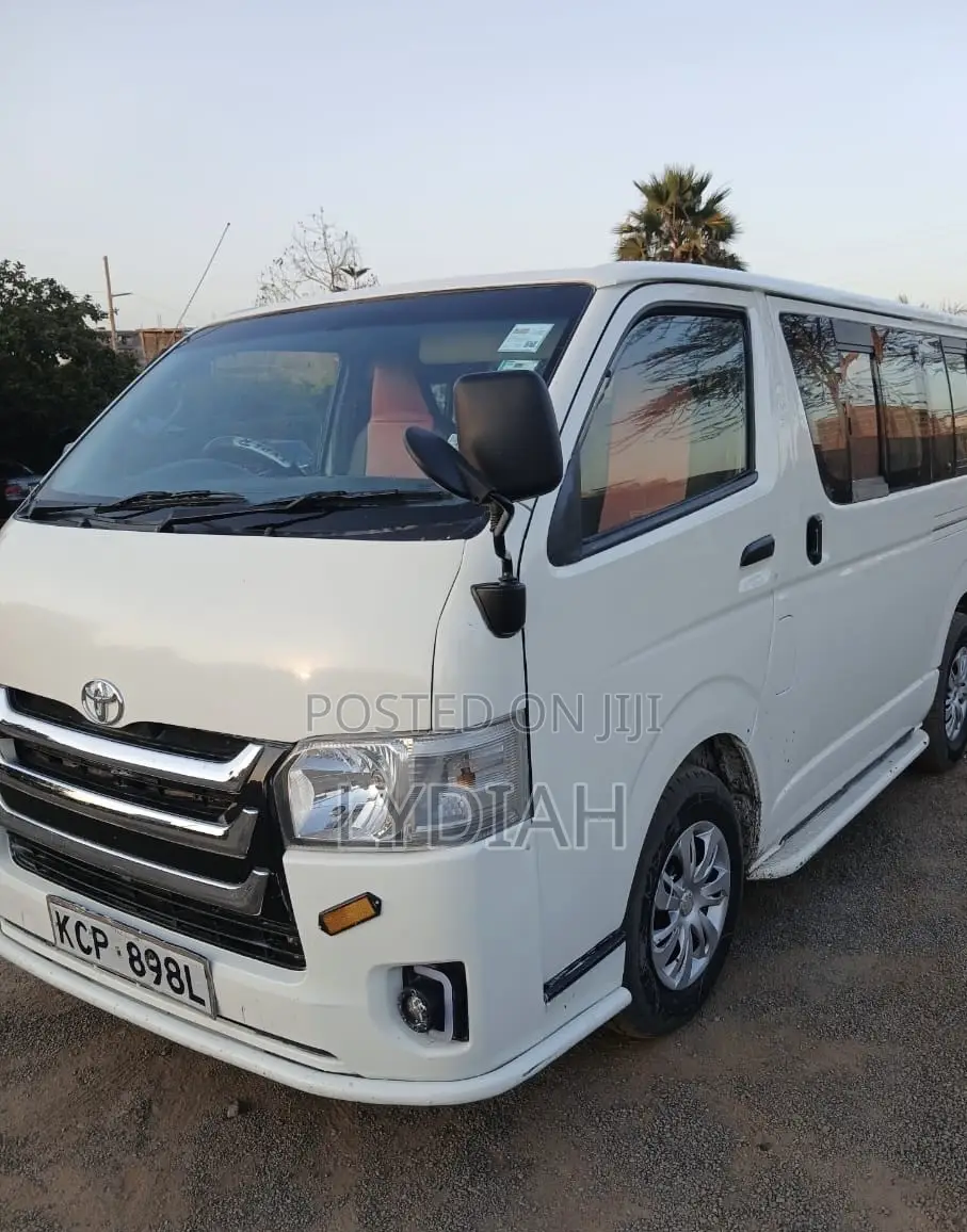 Toyota HiAce 2012 White