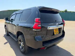 Toyota Land Cruiser Prado 2018 Black
