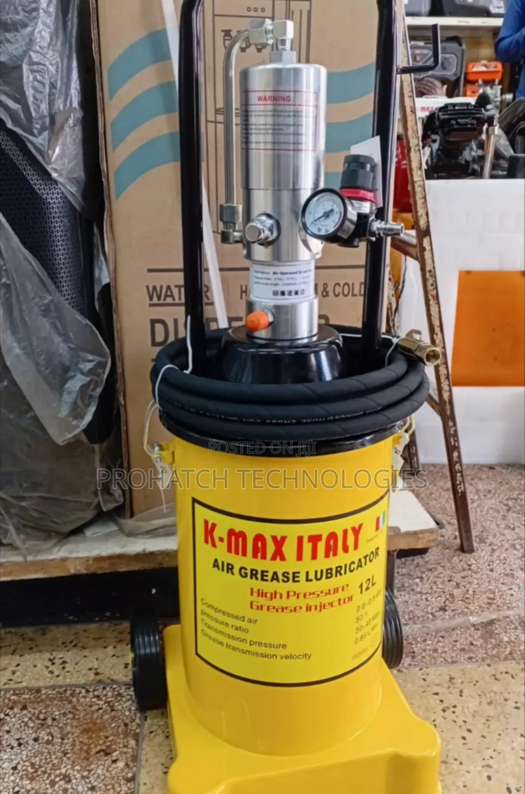 12L Pneumatic Grease Bucket