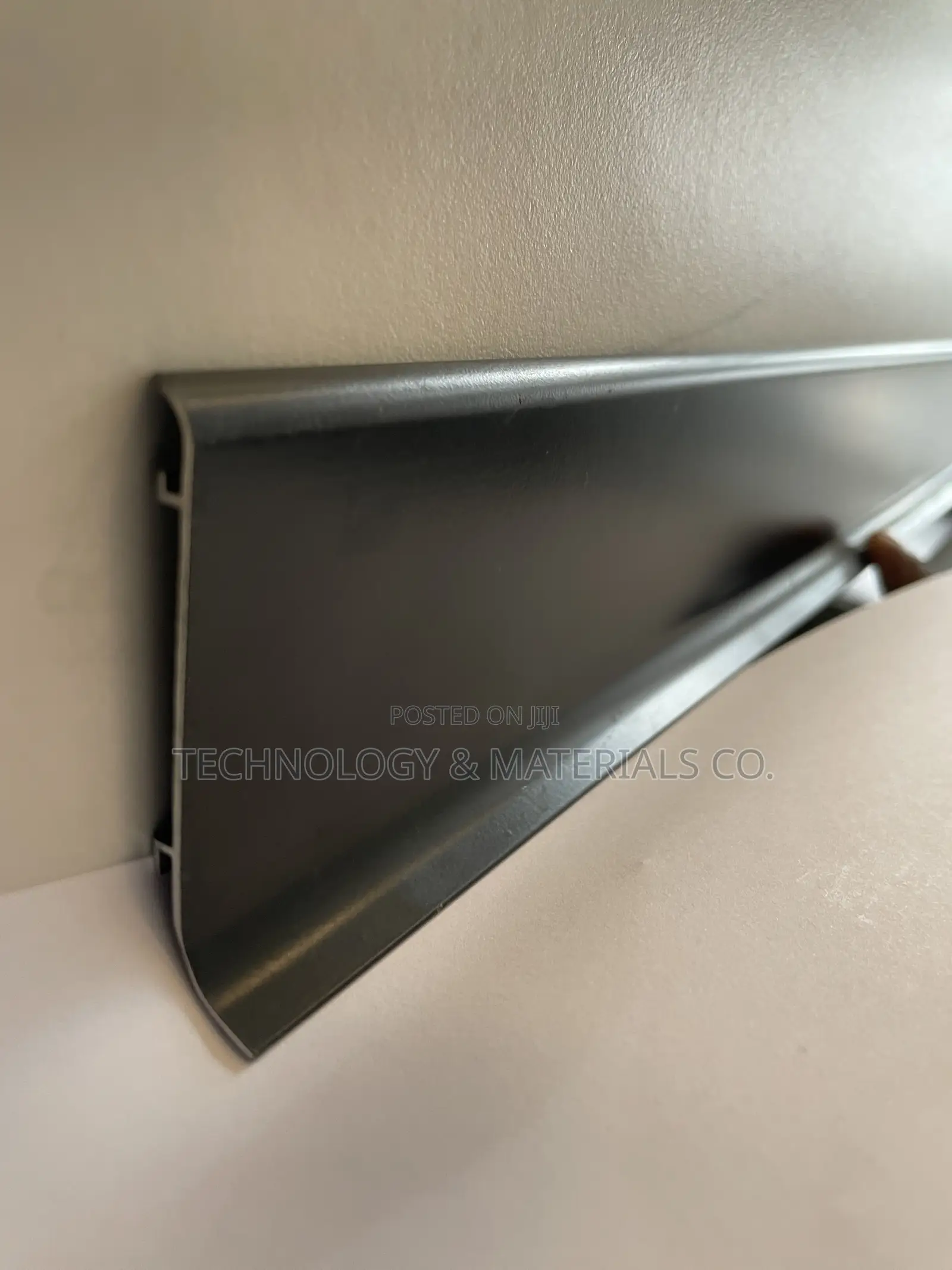 Aluminium Skirting-2.5 Inch X 2.5m