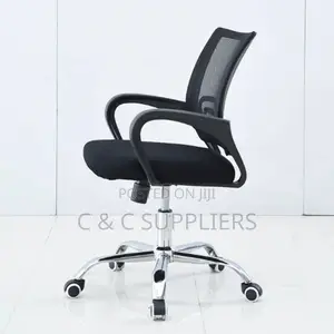 Mesh Low Back Swivel Desk Chair.