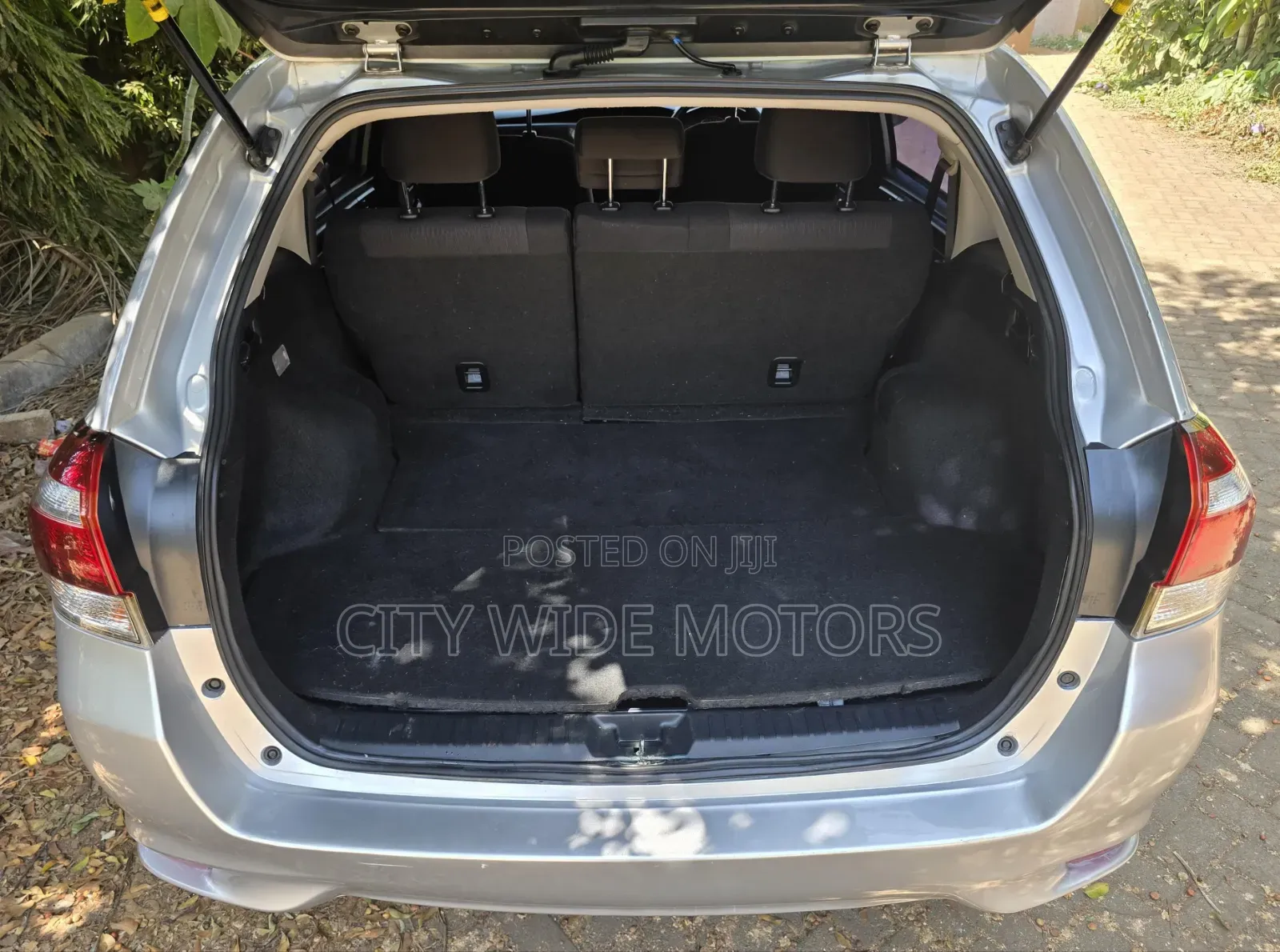 Toyota Corolla Fielder 2016 Silver