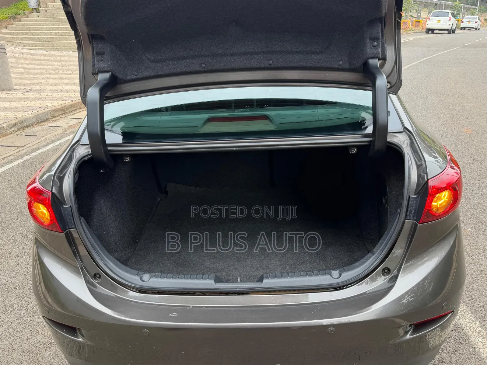 Mazda Axela 2018 Gray