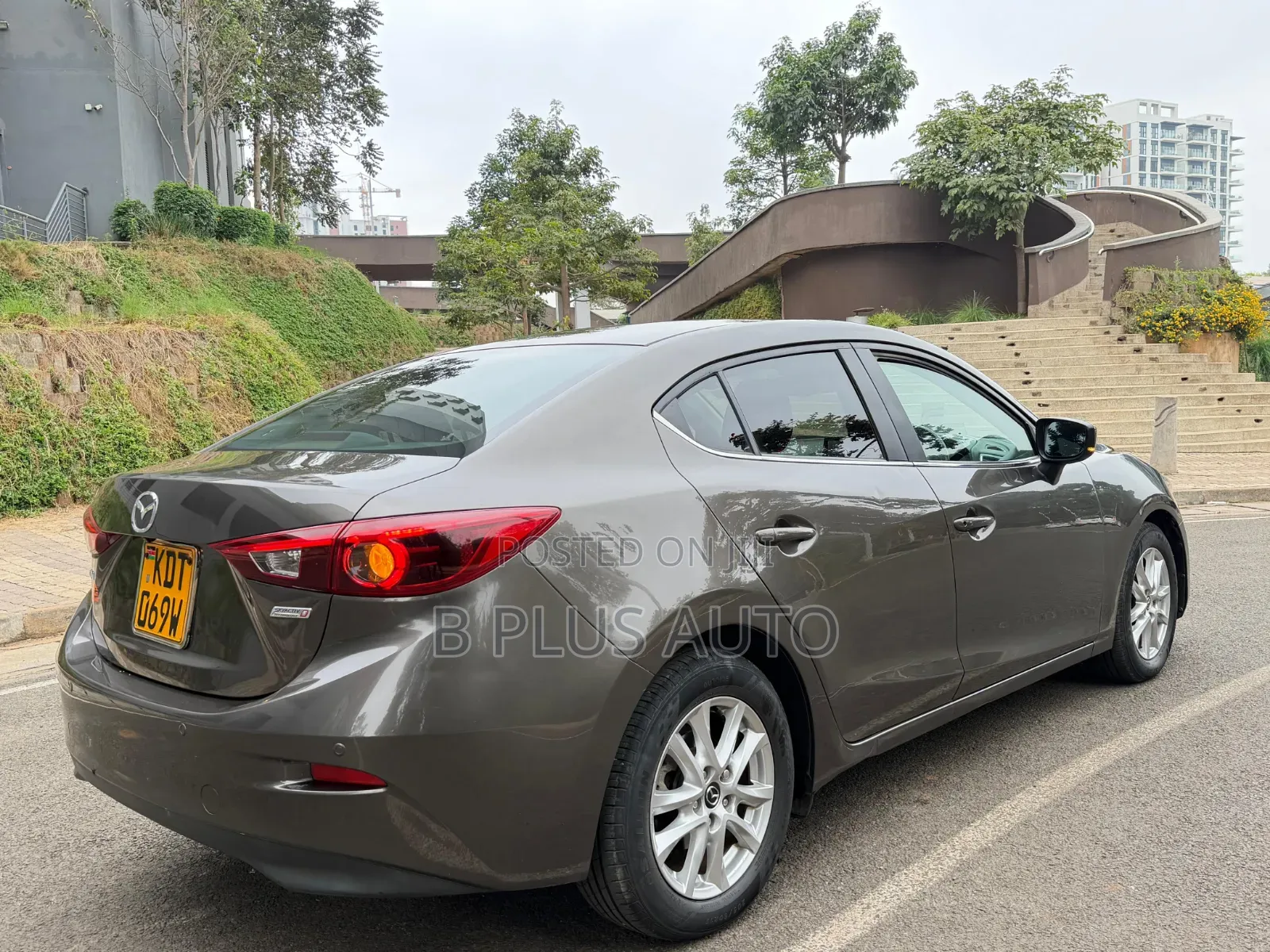 Mazda Axela 2018 Gray