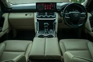 Toyota Land Cruiser LC300 2023 Brown