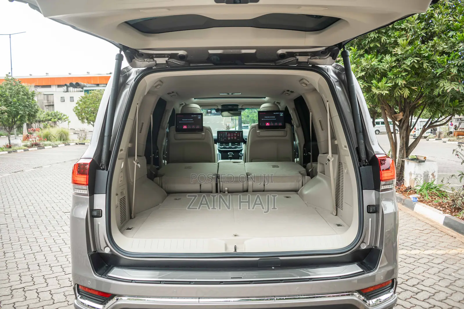 Toyota Land Cruiser LC300 2023 Brown