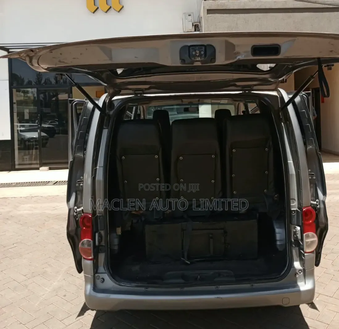 Nissan NV200 2013 Grey