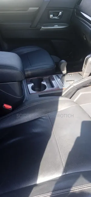 Mitsubishi Pajero 2019 White